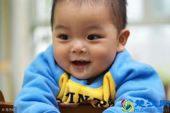 睡觉流口水是怎么回事？医生：可能预示5种病，有1种格外要重视