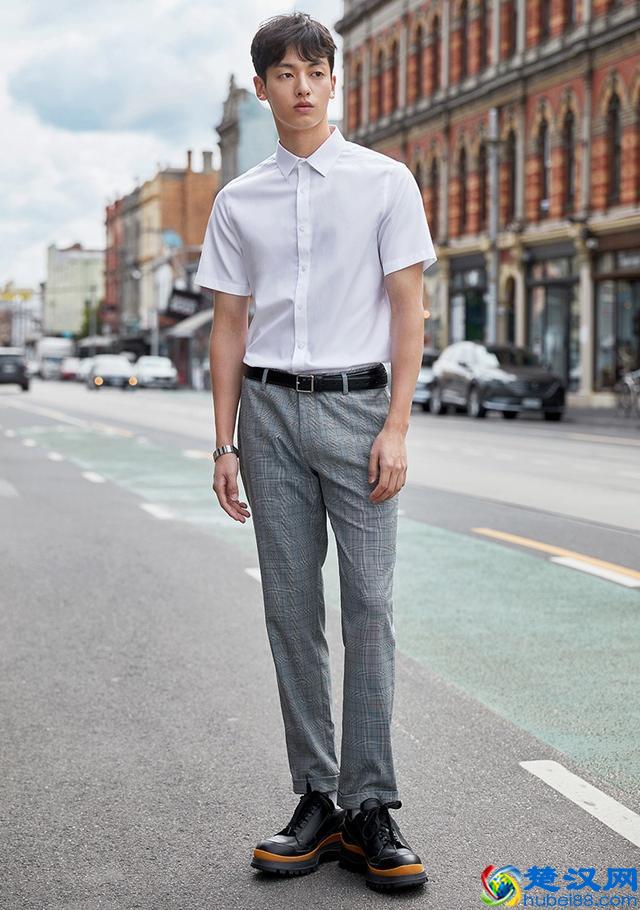 你和男神也就是一件白衬衫的差别