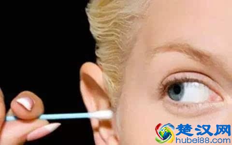 耳朵里面疼并非都是上火，出现这种症状千万要小心！