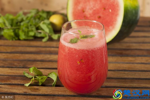 喉咙痒咳嗽怎么办？这5个方法比较靠谱，可以一试