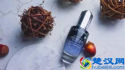 好评如潮的兰蔻小黑瓶“安瓶”精华，到底有什么神奇功效？