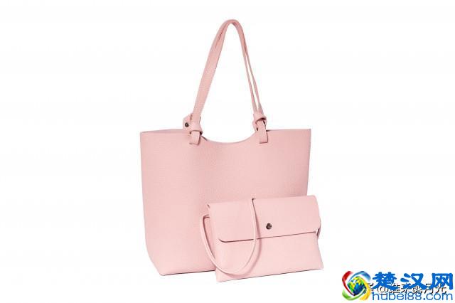 粉色裙子配什么颜色包 几个建议帮你装扮出别样的娇俏之美