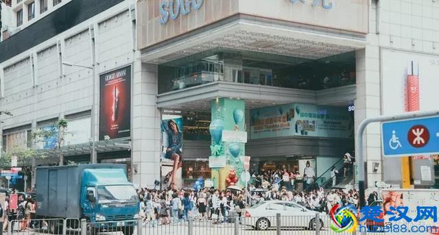 去香港的“购物天堂”，买什么比较划算