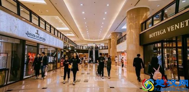 去香港的“购物天堂”，买什么比较划算