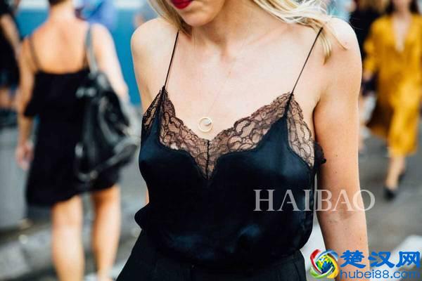 雪纺还是丝绸，你的夏季首选面料是什么？夏天最适合穿这几种材质，清凉显高级！