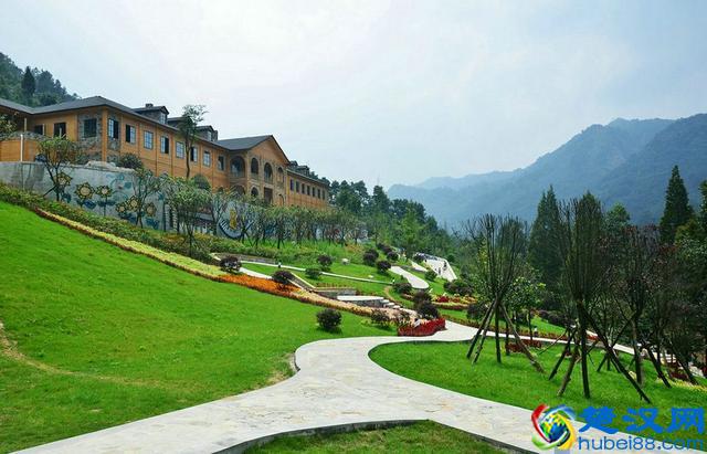 四川最具有特色的旅游小镇，成都春游必去景点在哪里