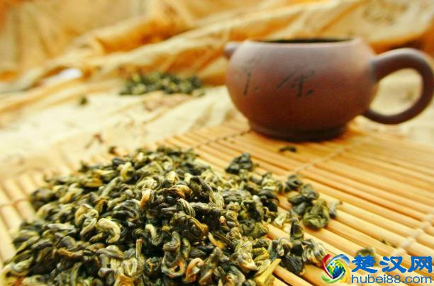 碧螺春是十大名茶之一，常喝有什么功效和作用，如何冲泡碧螺春？