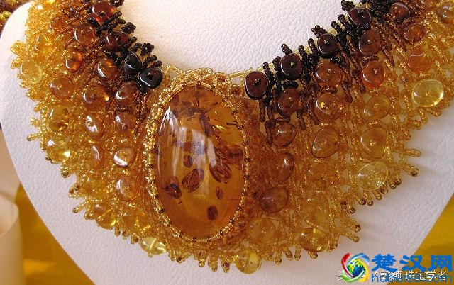 琥珀、蜜蜡到底是什么？来看看它的前世今生