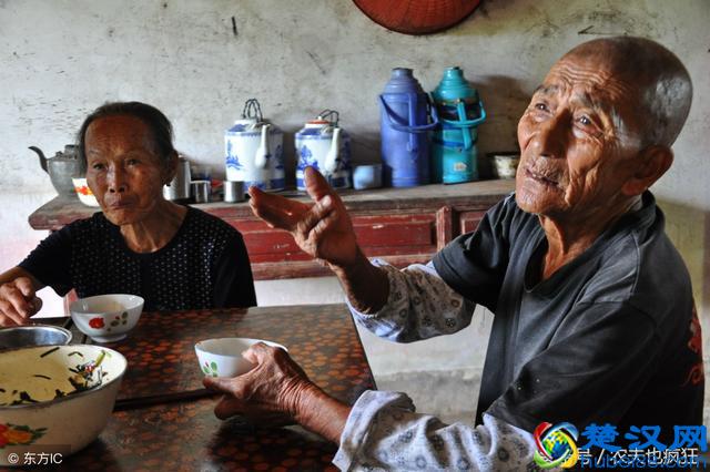 老话说：贫贱夫妻百事哀，你知道是啥意思吗？其实上半句更为经典