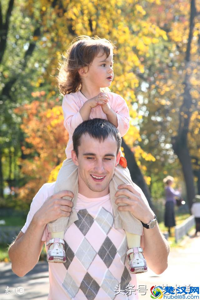 一直打嗝是什么原因 教你十招缓解打嗝