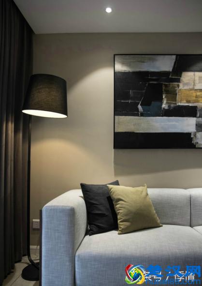 整个家充满咖啡色调，生活在这里很温馨