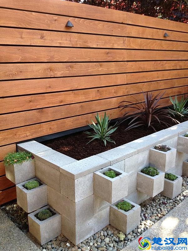 老家建个房，用多孔砖好还是空心砖好？多亏师傅提醒，差点弄错了