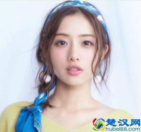 10款胖脸女生适合发型 不敢相信整个脸真小了一圈