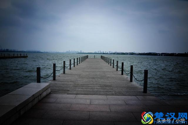 曾经,这个词语包含了多少放荡不羁