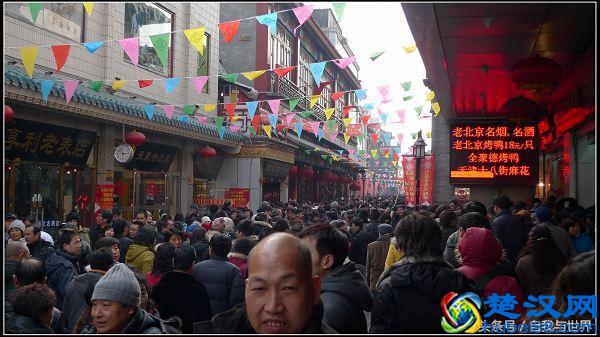 摆地摊过年前后卖什么产品好赚钱？地摊女神毛毛告诉你