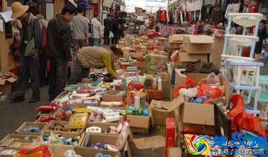 摆地摊过年前后卖什么产品好赚钱？地摊女神毛毛告诉你