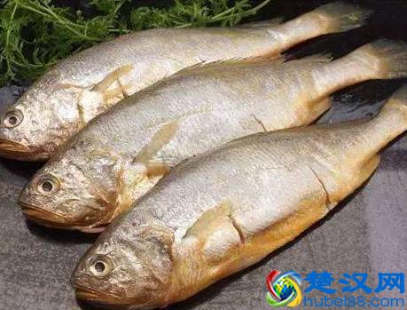 原来烤鱼做法如此简单，口感好成本低，外焦里嫩，比烤鱼店的好吃