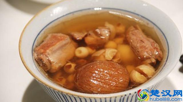 “鸡头米”好吃,大家都经常吃,但它的药用功效你知道多少?