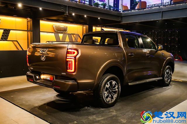 猛禽买不起，国产高端皮卡长城炮来了，只卖12.68万