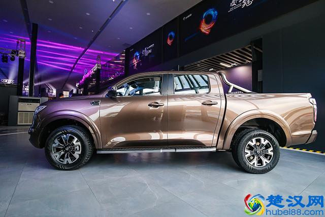 猛禽买不起，国产高端皮卡长城炮来了，只卖12.68万