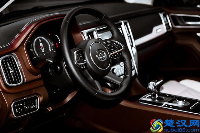 猛禽买不起，国产高端皮卡长城炮来了，只卖12.68万