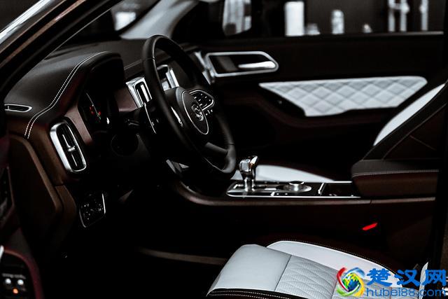 猛禽买不起，国产高端皮卡长城炮来了，只卖12.68万