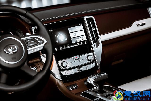 猛禽买不起，国产高端皮卡长城炮来了，只卖12.68万