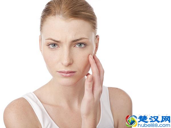 如何收缩脸上的大毛孔，这6种方法可以试一试