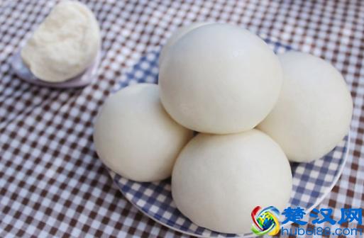 做馒头一斤面粉用多少酵母 蒸馒头用冷水还是热水