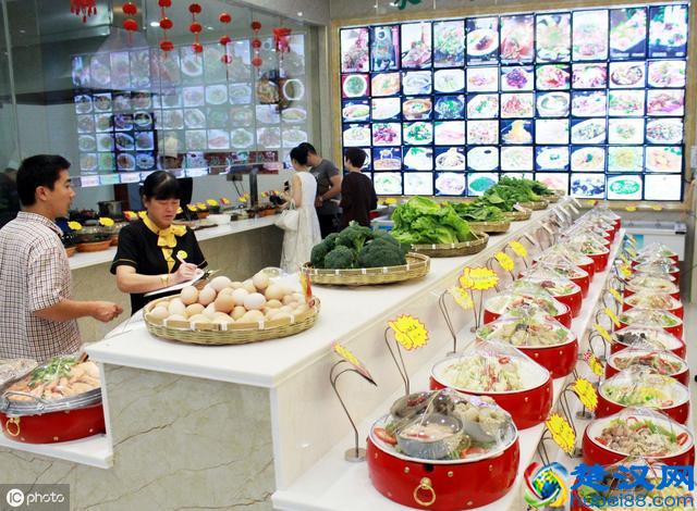 轻餐饮爆发，适合年轻人创业的好项目