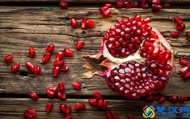 红石榴的功效与作用 常吃红石榴对眼睛好吗？