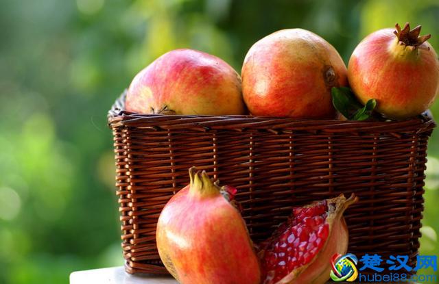 红石榴的功效与作用 常吃红石榴对眼睛好吗？