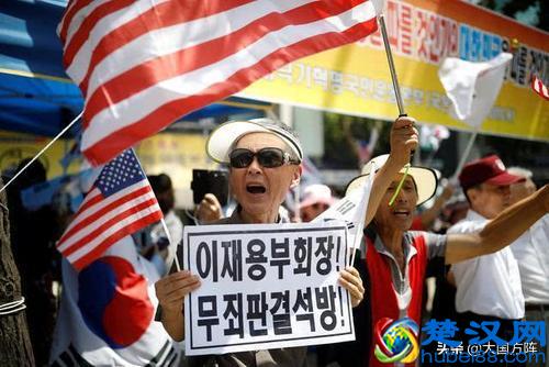 说好的保护韩国呢？疫情在全国爆发，美军立即封锁基地严防韩国人