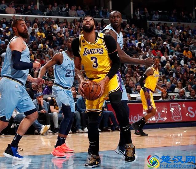 七连胜终结！湖人客场被灰熊17分血洗，三大软肋成争冠隐患