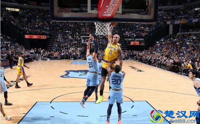 七连胜终结！湖人客场被灰熊17分血洗，三大软肋成争冠隐患