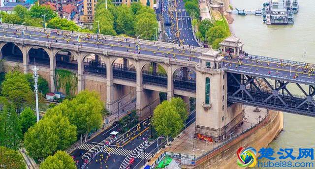 2020武汉马拉松宣布延期至下半年！跑友：最美江城等你归来