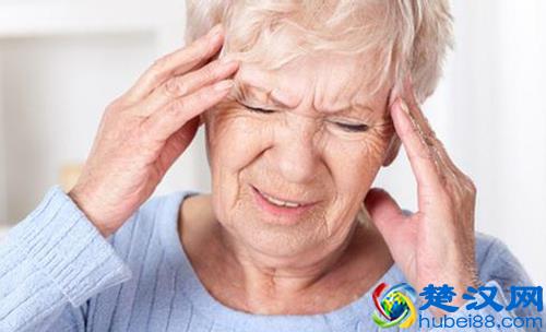 水银温度计摔碎了，做好这3步，不怕中毒清理得干净