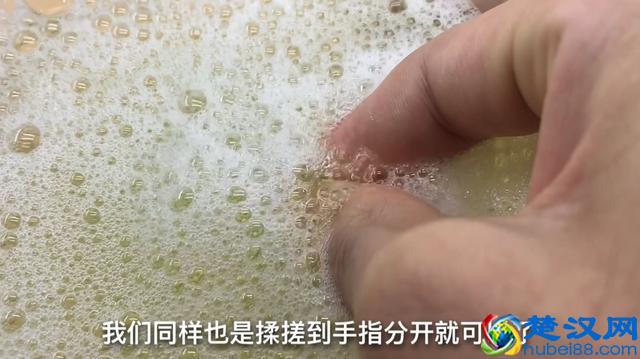 手指被502胶水粘住怎么办？别着急，只需滴一些它，胶水立马融化