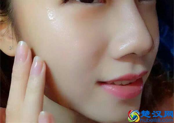 脸上长斑又老又丑？教你一招一个星期让你清除斑点