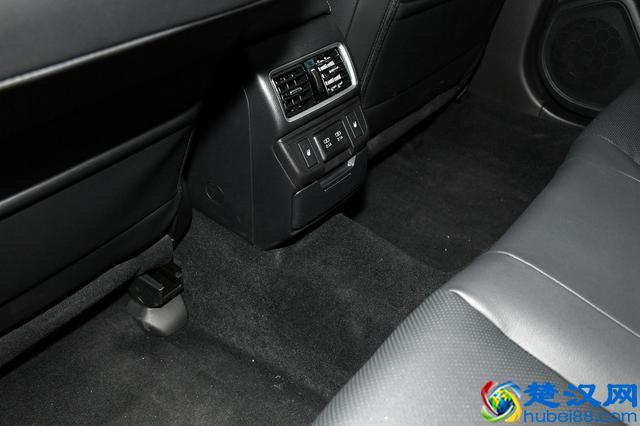 没有涡轮增压的运动轿车！斯巴鲁力狮值不值得买？