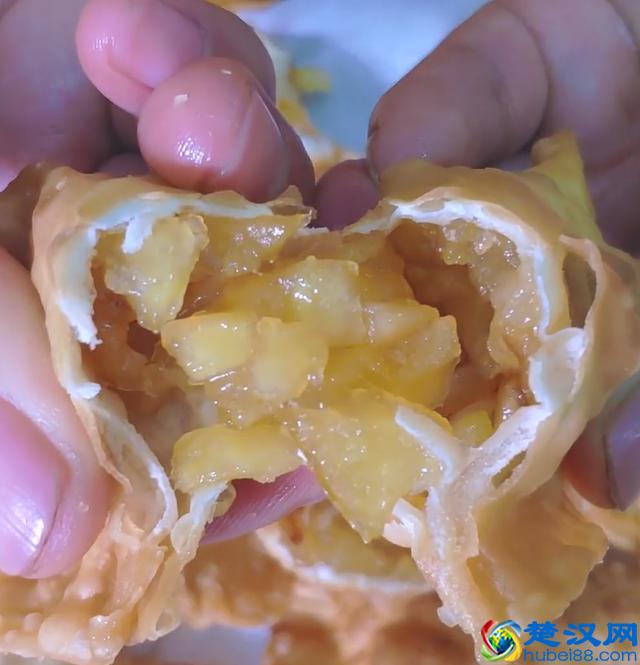 苹果派的最简单做法，不用烤箱不和面，2分钟学会