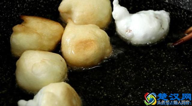 蛋清打发了除了可以做蛋糕，还能做这个小吃