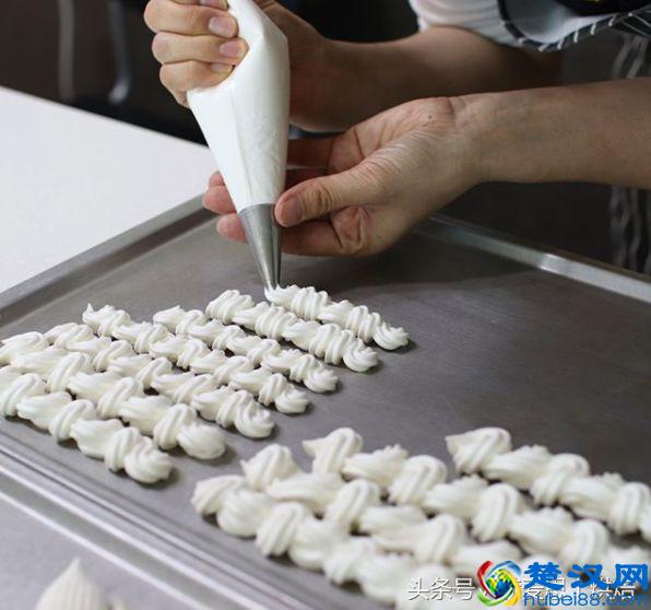 淡奶油有剩千万别扔！曲奇、冰淇淋、奶茶奶冻都能做！