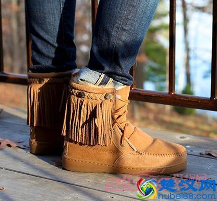 时尚雪地靴哪个牌子好 好看的雪地靴推荐