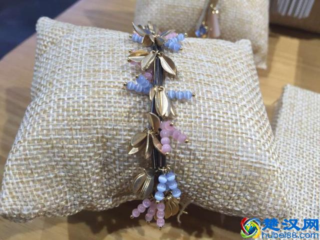 这些个性、时尚的韩国饰品，各种场合都能HOLD住！