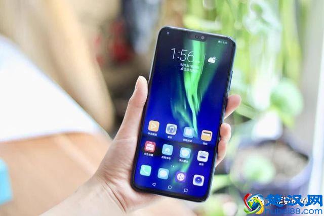 华为手机不懂别瞎买，这3款才是目前最值得入手的！