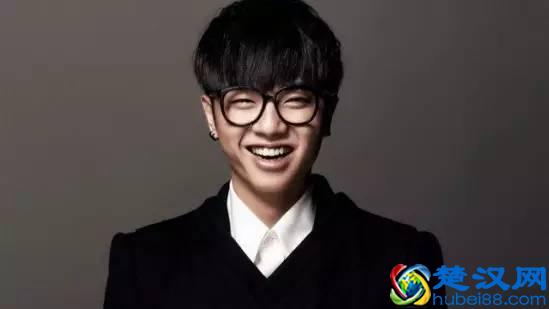 学生党要怎么选眼镜？不仅要好看，还得价抵、耐摔！