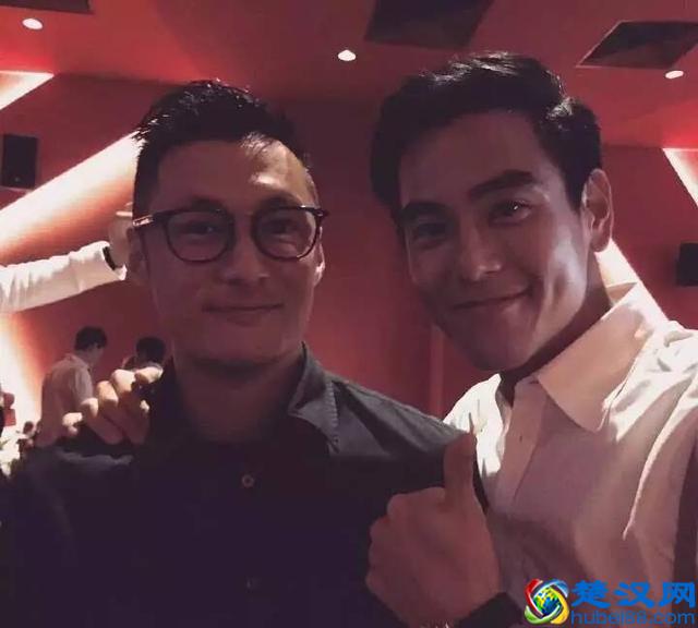 学生党要怎么选眼镜？不仅要好看，还得价抵、耐摔！