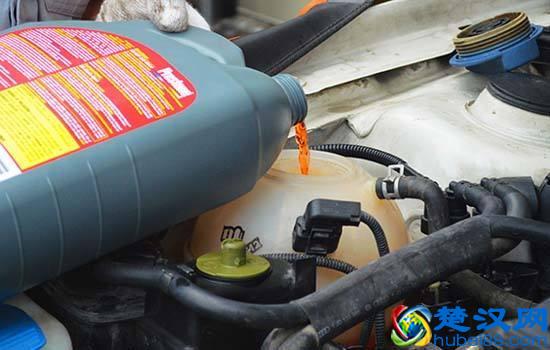 汽车防冻液多久换一次比较合适？看完后别再被4S店给忽悠了！