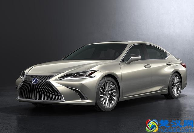 雷克萨斯ES300h这款车到底怎么样？车主：这几个短板是硬伤